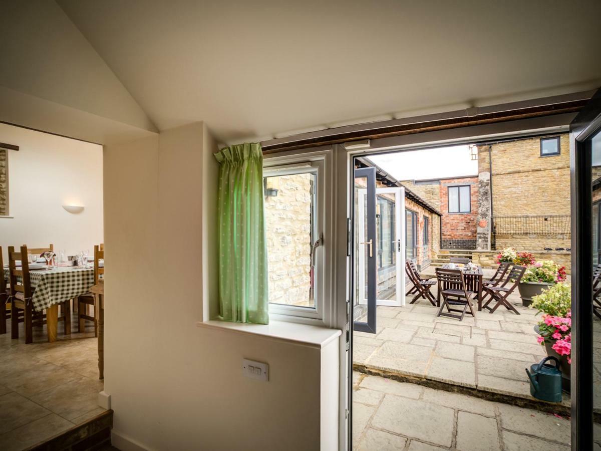 Villa Wytons Piece Cherington Exterior foto